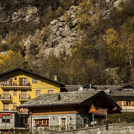 Fior Di Roccia ホテル 2*